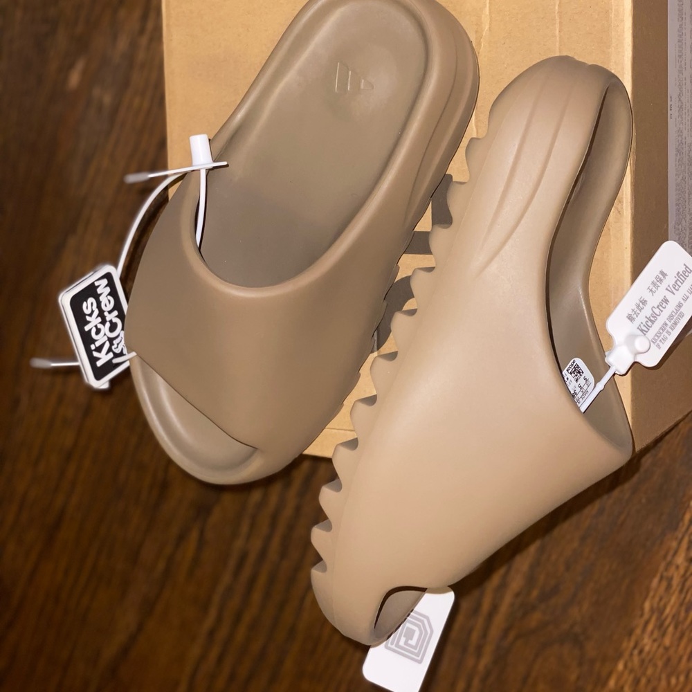 Yezzy Slides - Picture 2 of 2